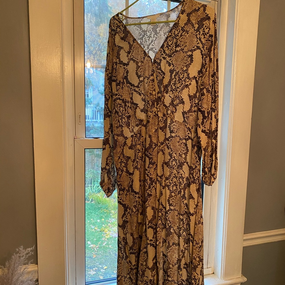 Snake print dress. Size 12. H&M. NWOT. Never worn